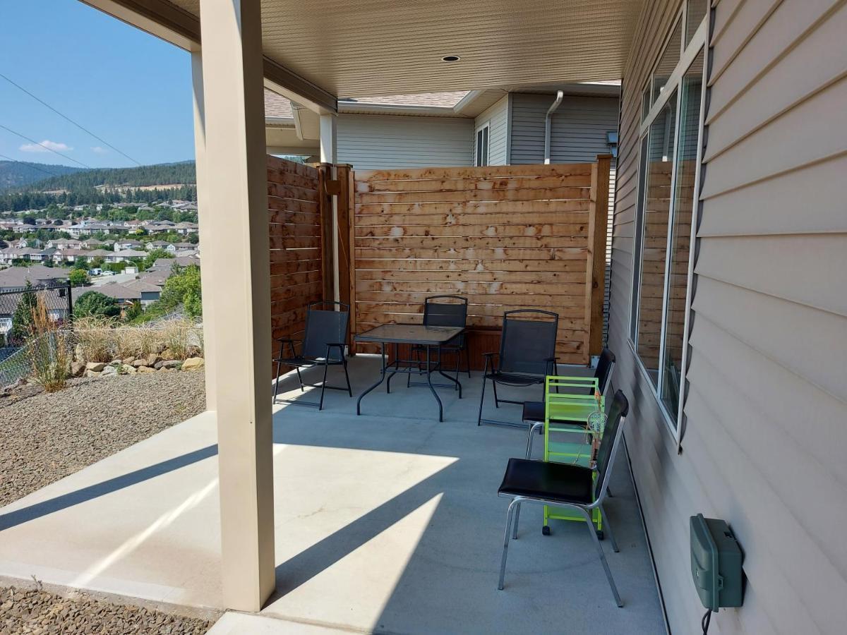 Peaceful And Spacious Lake View West Kelowna Extérieur photo