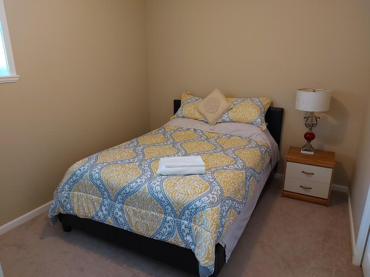 Peaceful And Spacious Lake View West Kelowna Extérieur photo