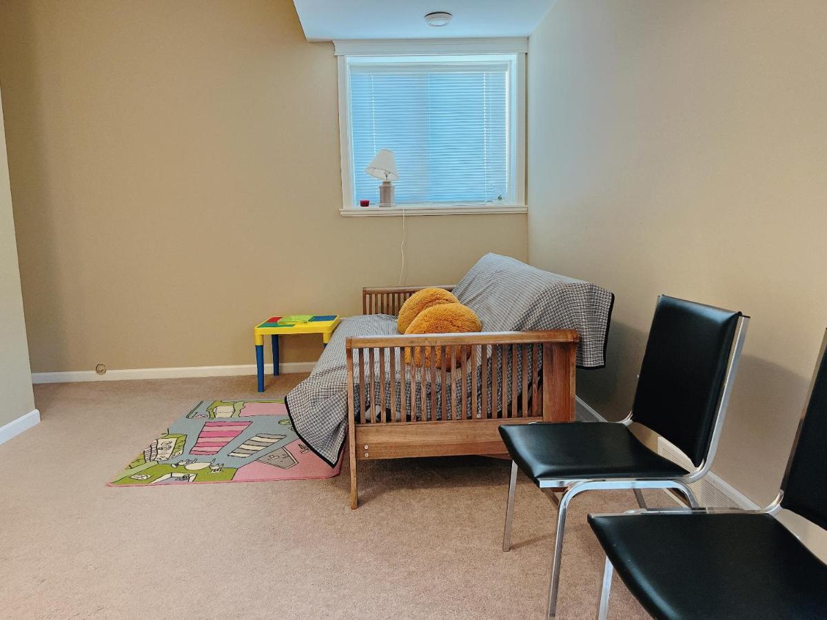 Peaceful And Spacious Lake View West Kelowna Extérieur photo